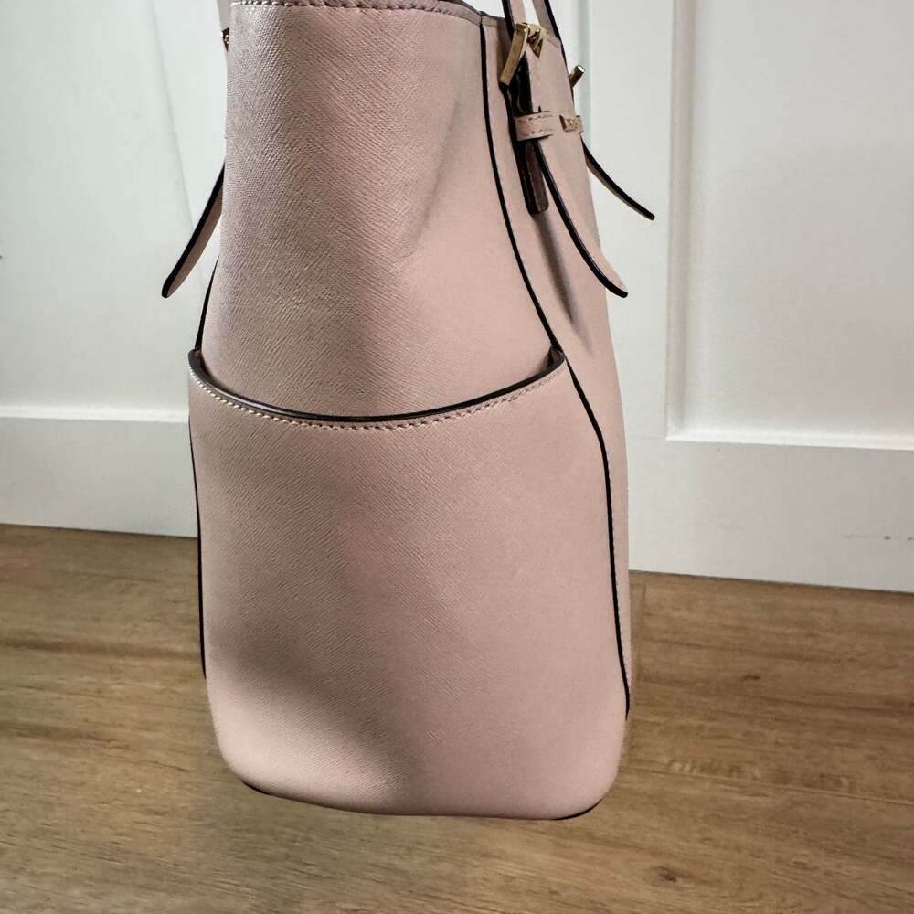 Michael Kors Charlotte Large Top Zip Saffiano Leather Tote in Powder Blush - Picture 5 of 16